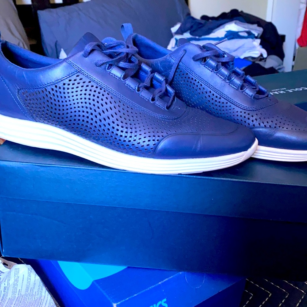 COPY - Men’s Cole Haan leather sneakers